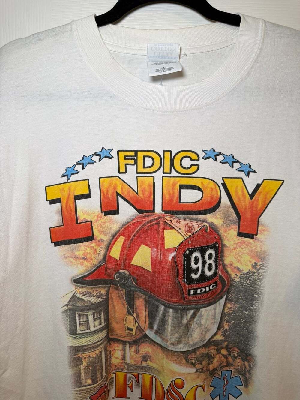 Gildan FDIC Indy 1998 Firefighter T-Shirt Size L White Graphic Tee